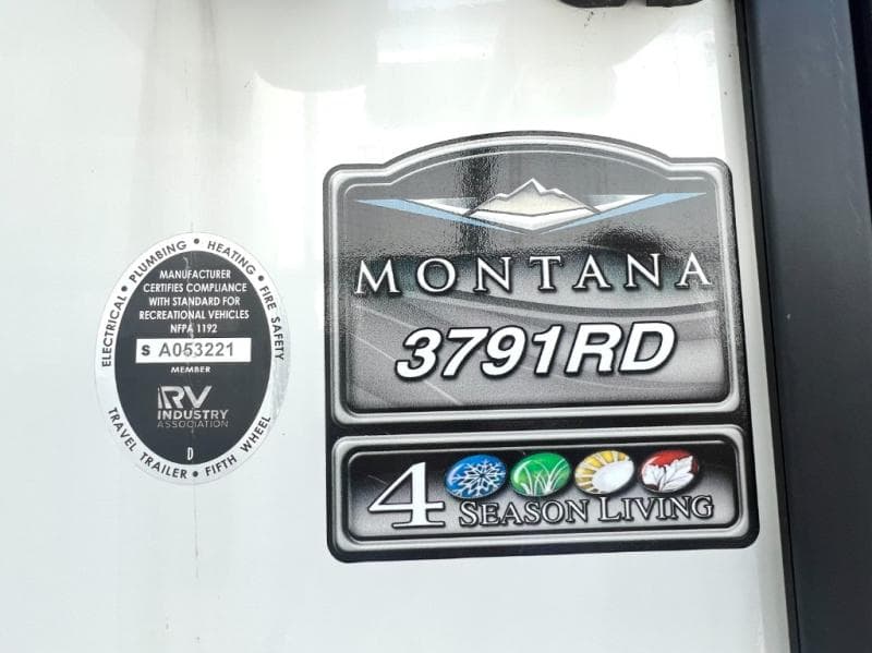 2021 Keystone 2021 Keystone Montana - thumbnail 12