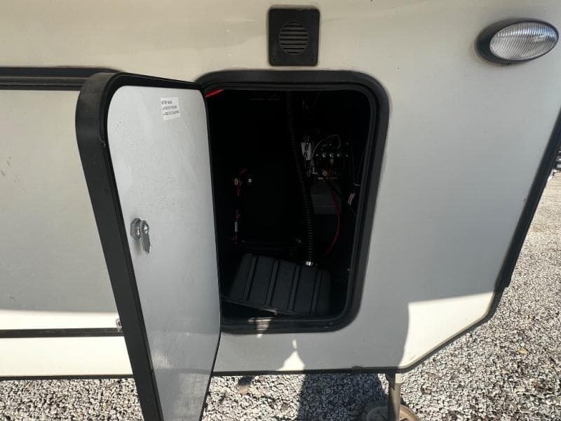 2021 Keystone 2021 Keystone Montana - thumbnail 15