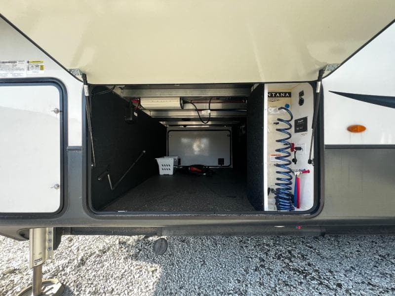 2021 Keystone 2021 Keystone Montana - thumbnail 17