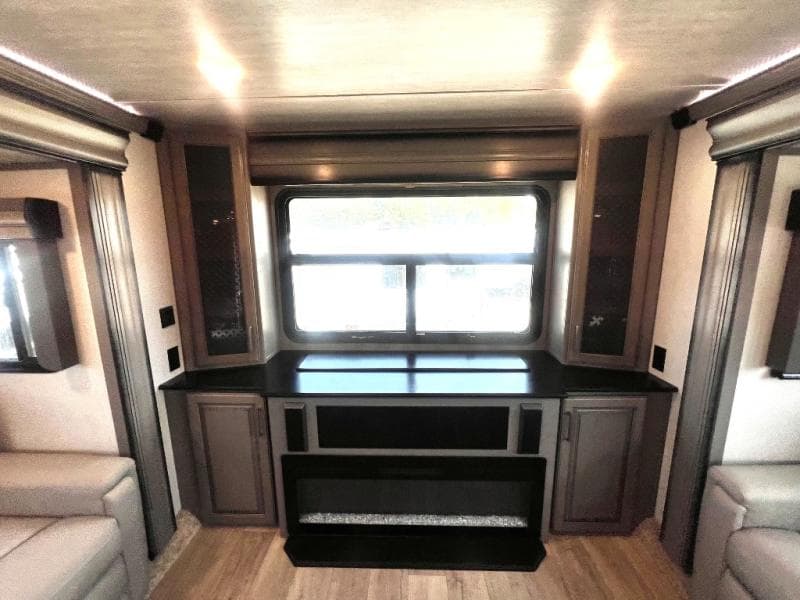 2021 Keystone 2021 Keystone Montana - thumbnail 43