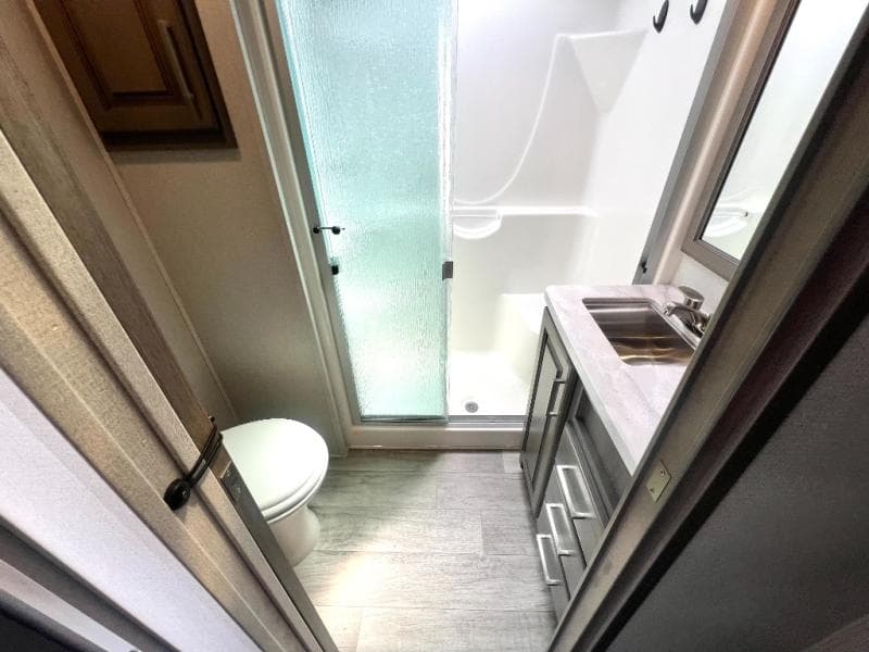 2021 Keystone 2021 Keystone Montana - thumbnail 53