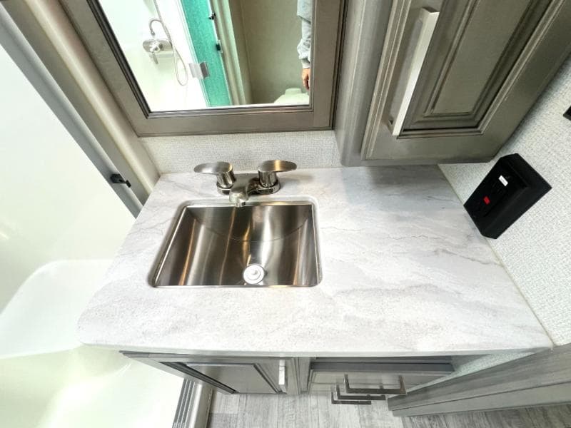 2021 Keystone 2021 Keystone Montana - thumbnail 57