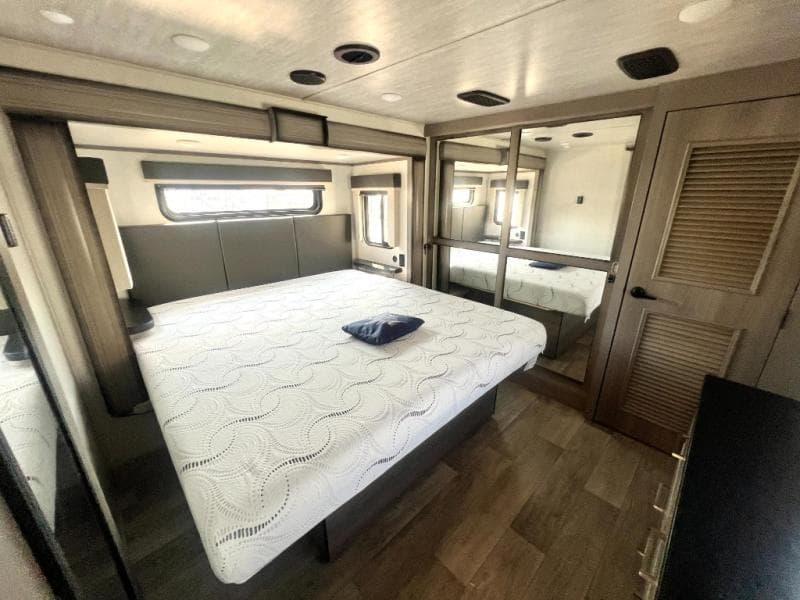 2021 Keystone 2021 Keystone Montana - thumbnail 59