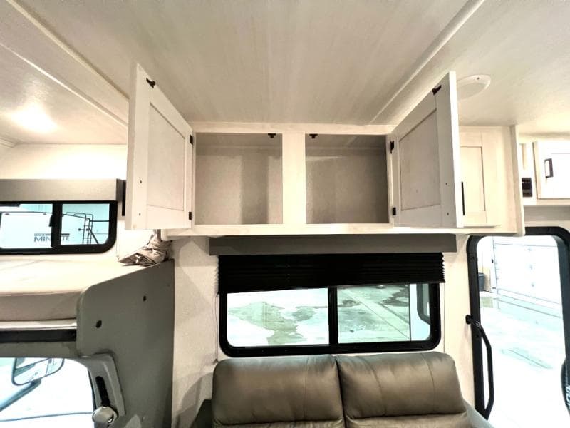 2024 East To West 2024 East To West Entrada - thumbnail 20