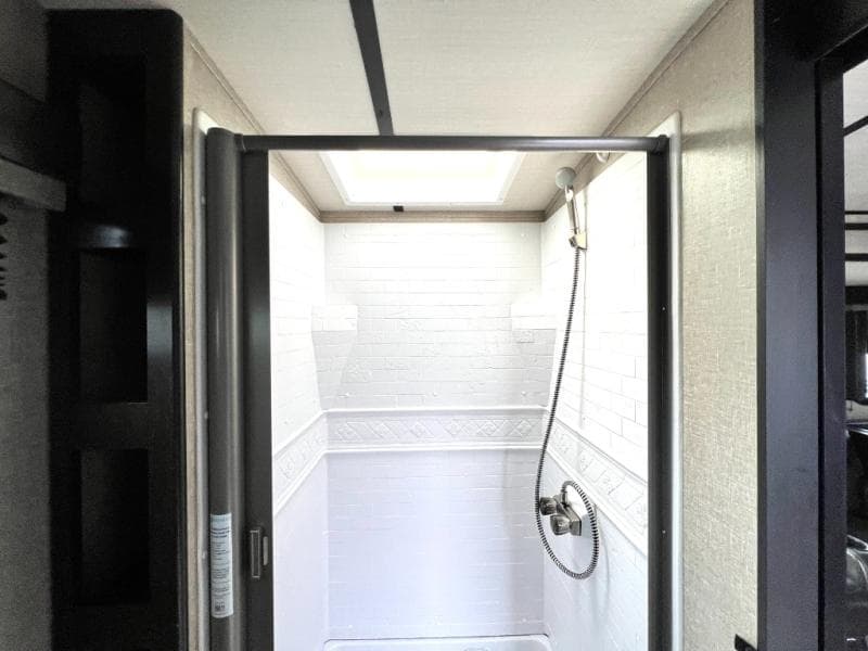 2020 Grand Design 2020 Grand Design Imagine - thumbnail 29