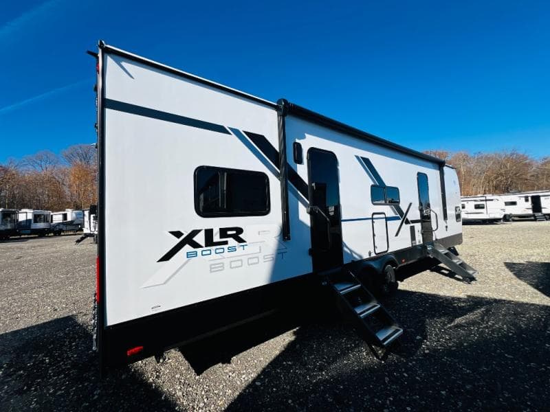 2026 Forest River 2026 Forest River Xlr Boost X Toy Hauler - thumbnail 6