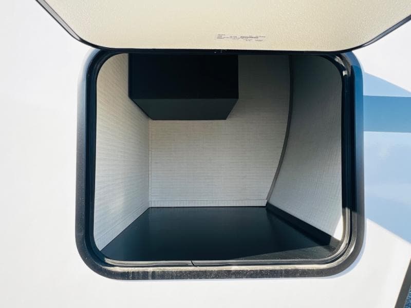 2026 Forest River 2026 Forest River Xlr Boost X Toy Hauler - thumbnail 9