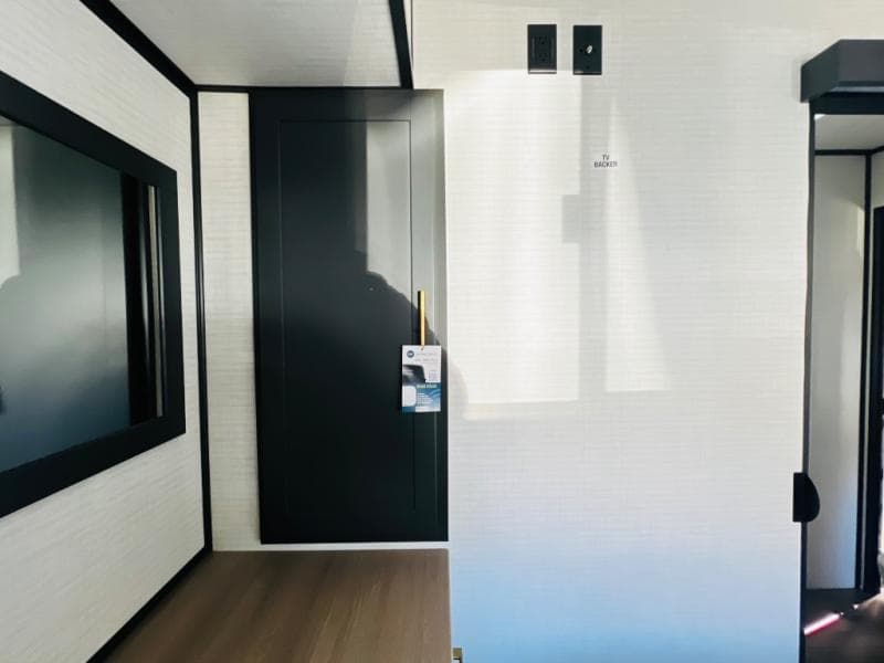 2026 Forest River 2026 Forest River Xlr Boost X Toy Hauler - thumbnail 32