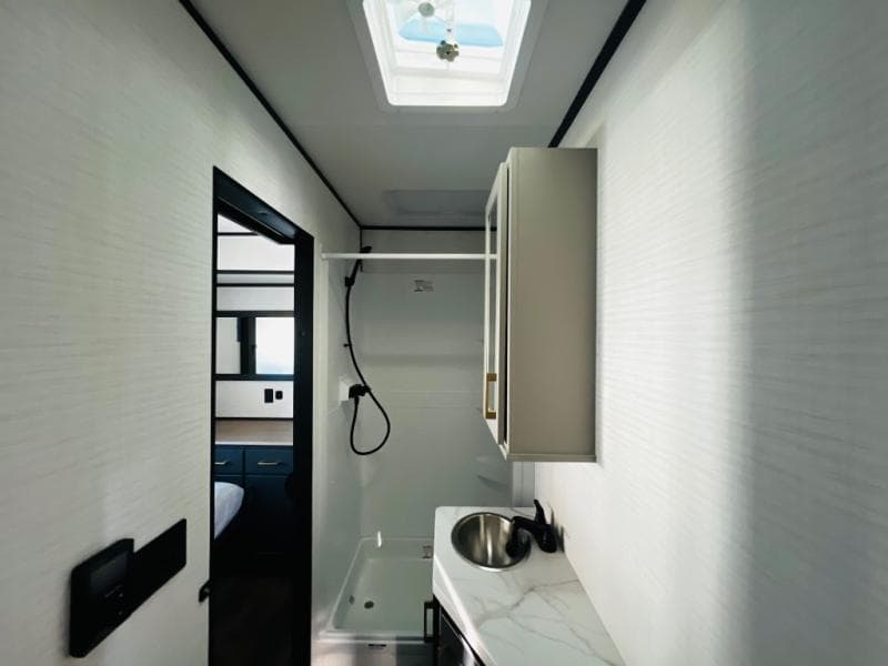 2026 Forest River 2026 Forest River Xlr Boost X Toy Hauler - thumbnail 35