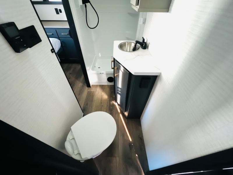 2026 Forest River 2026 Forest River Xlr Boost X Toy Hauler - thumbnail 36