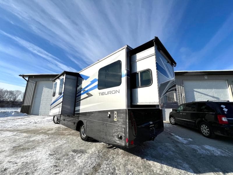 2024 Thor Motor Coach 2024 Thor Motor Coach Tiburon - thumbnail 10