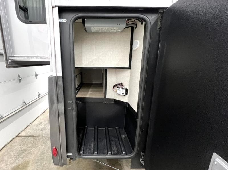 2024 Thor Motor Coach 2024 Thor Motor Coach Tiburon - thumbnail 15