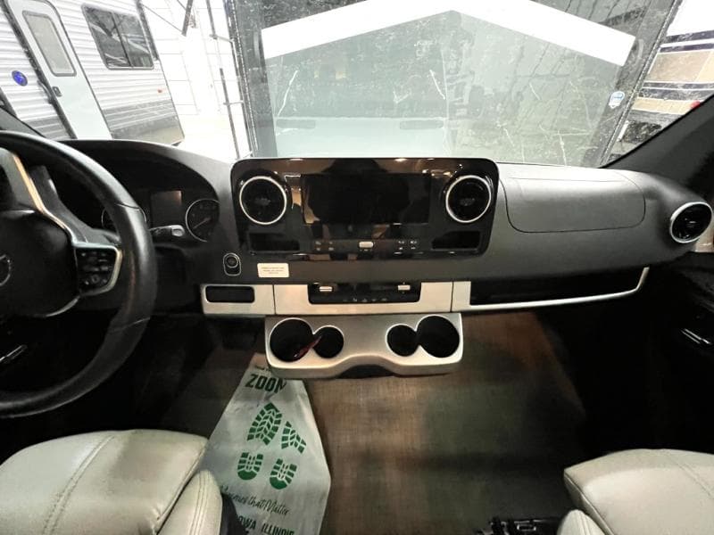 2024 Thor Motor Coach 2024 Thor Motor Coach Tiburon - thumbnail 21