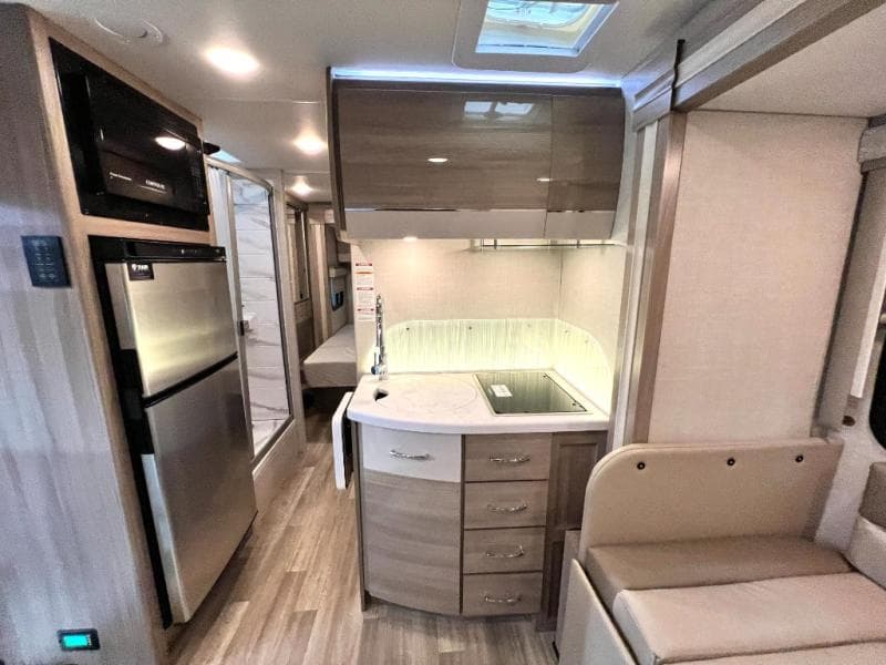 2024 Thor Motor Coach 2024 Thor Motor Coach Tiburon - thumbnail 31