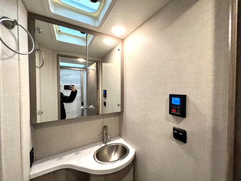 2024 Thor Motor Coach 2024 Thor Motor Coach Tiburon - thumbnail 40