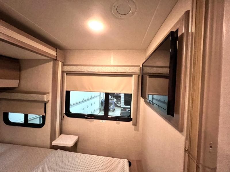 2024 Thor Motor Coach 2024 Thor Motor Coach Tiburon - thumbnail 46