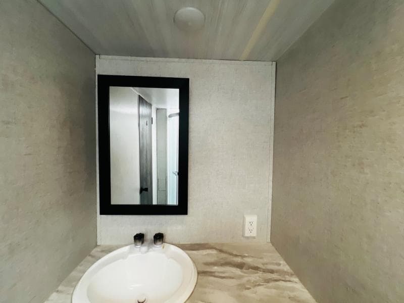 2020 Forest River 2020 Forest River Wildwood X-Lite - thumbnail 27