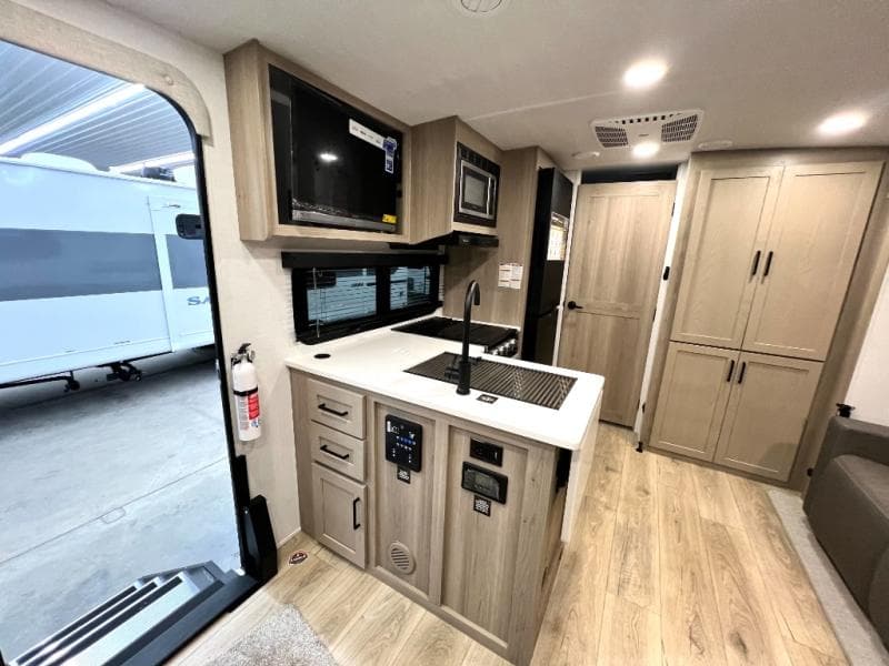 2026 Forest River 2026 Forest River Rockwood Mini Lite - thumbnail 16