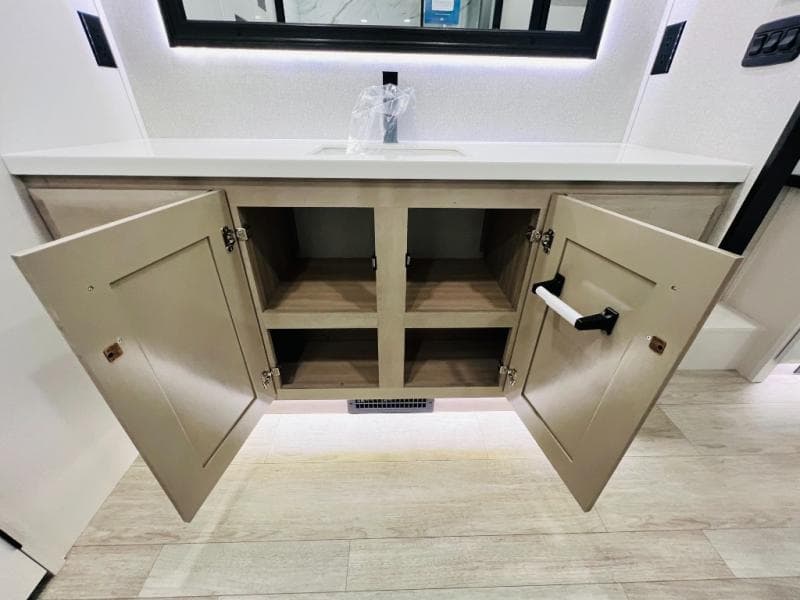 2026 Jayco 2026 Jayco Pinnacle - thumbnail 4