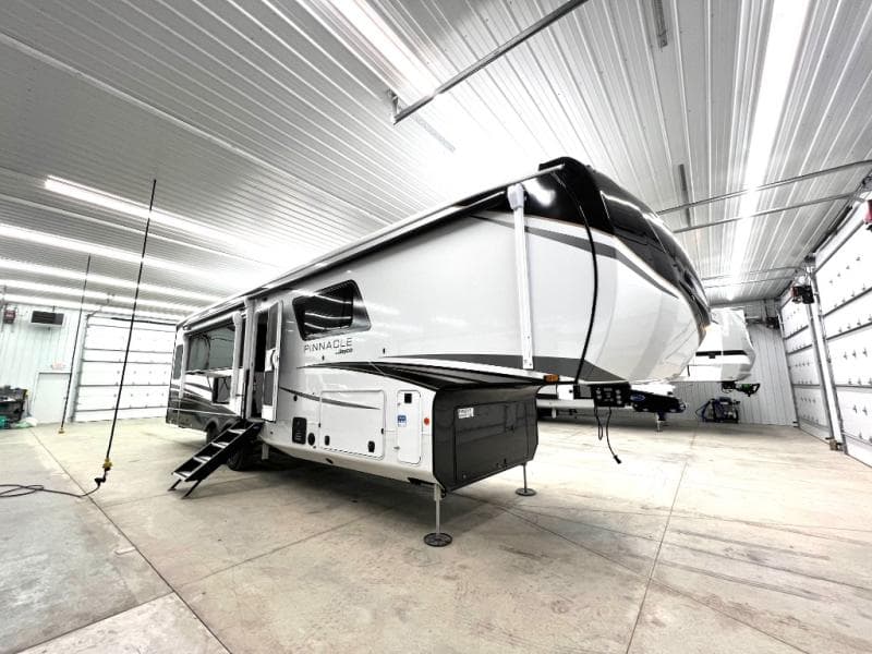 2026 Jayco 2026 Jayco Pinnacle - thumbnail 6