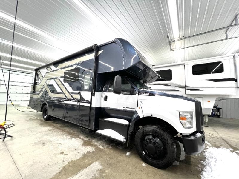 2026 NeXus RV 2026 NeXus RV Maximus - thumbnail 2