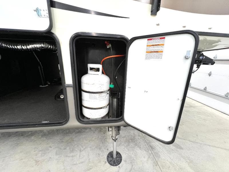 2018 Keystone 2018 Keystone Montana - thumbnail 50