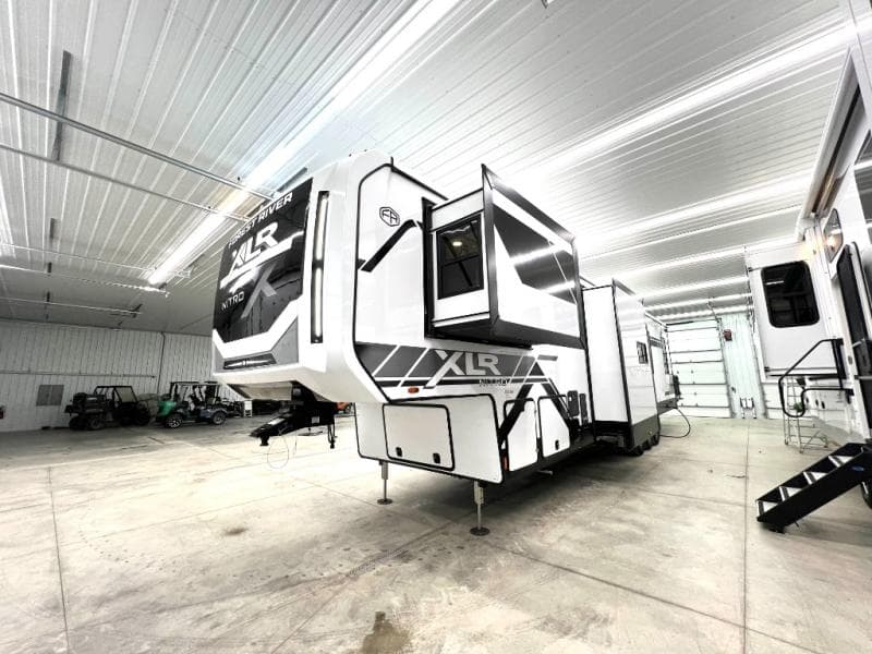 2026 Forest River 2026 Forest River Xlr Nitro Toy Hauler - thumbnail 8