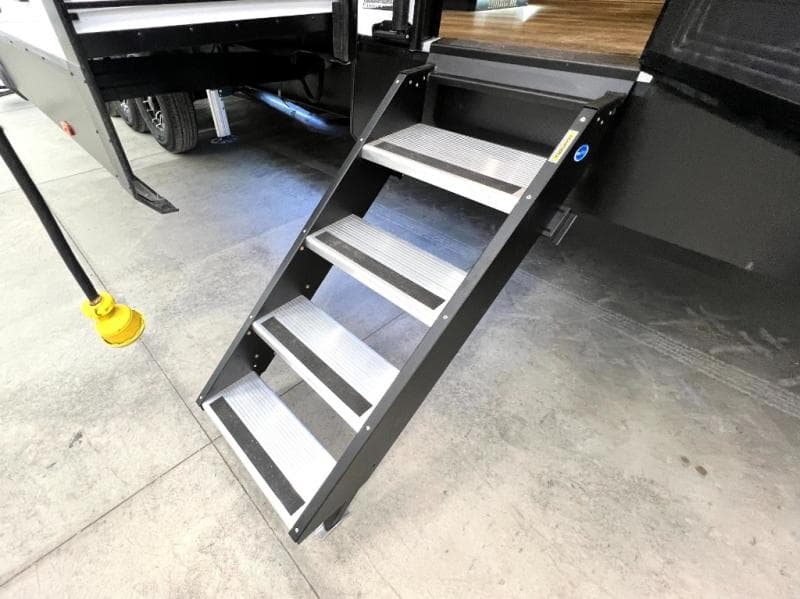 2026 Forest River 2026 Forest River Xlr Nitro Toy Hauler - thumbnail 16