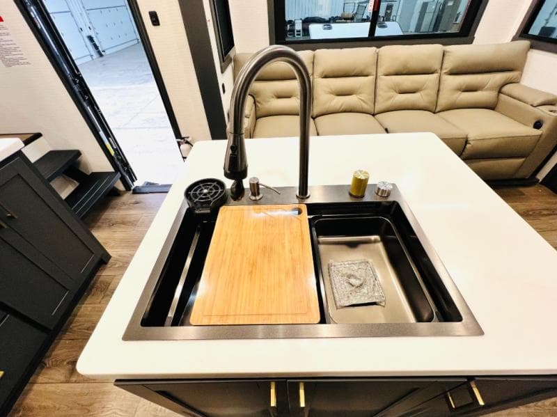 2026 Forest River 2026 Forest River Xlr Nitro Toy Hauler - thumbnail 25