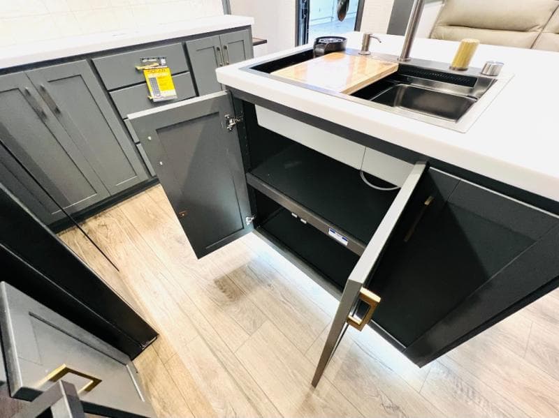 2026 Forest River 2026 Forest River Xlr Nitro Toy Hauler - thumbnail 26