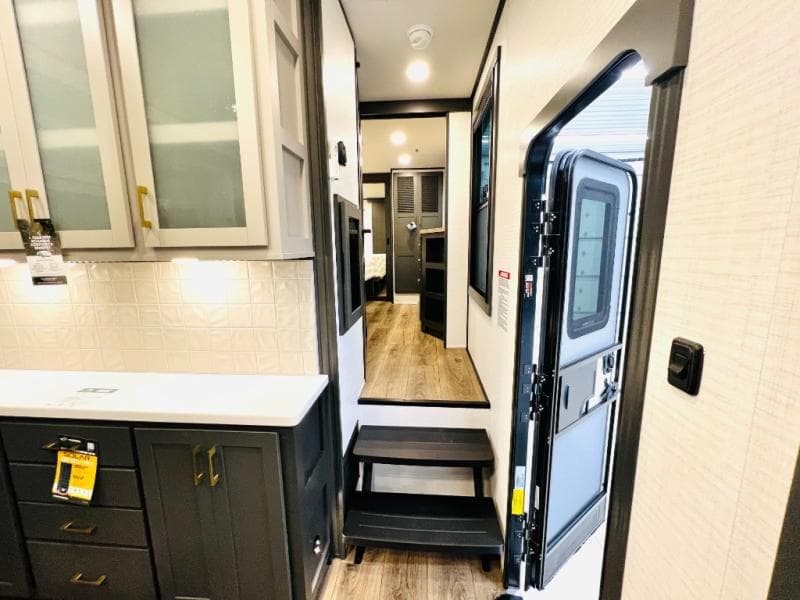 2026 Forest River 2026 Forest River Xlr Nitro Toy Hauler - thumbnail 36