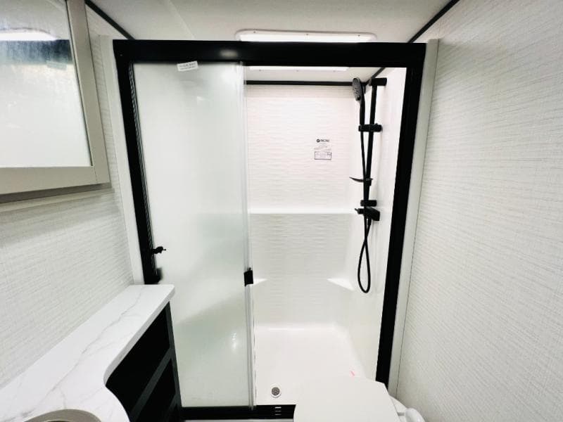 2026 Forest River 2026 Forest River Xlr Nitro Toy Hauler - thumbnail 38