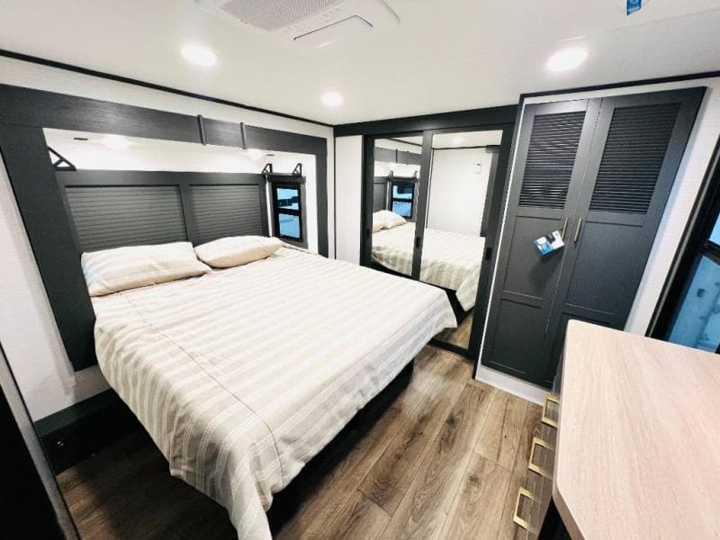 2026 Forest River 2026 Forest River Xlr Nitro Toy Hauler - thumbnail 44