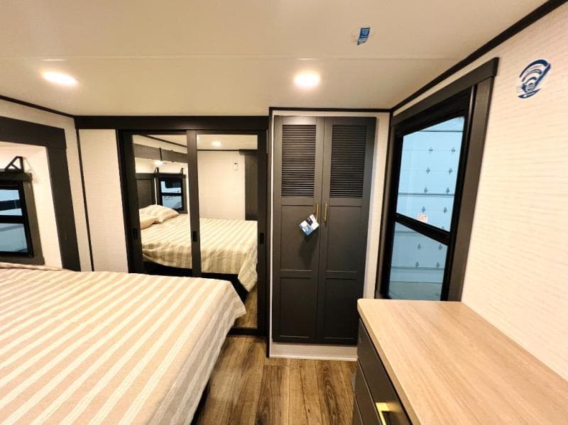 2026 Forest River 2026 Forest River Xlr Nitro Toy Hauler - thumbnail 45