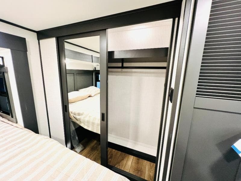 2026 Forest River 2026 Forest River Xlr Nitro Toy Hauler - thumbnail 47