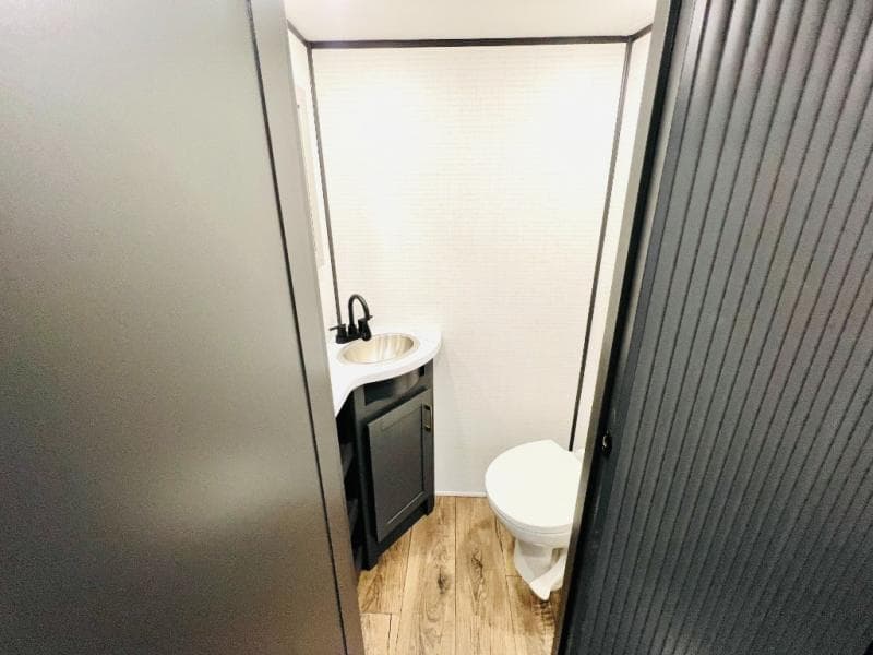 2026 Forest River 2026 Forest River Xlr Nitro Toy Hauler - thumbnail 58