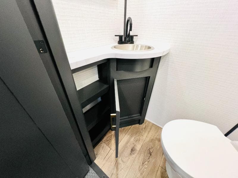 2026 Forest River 2026 Forest River Xlr Nitro Toy Hauler - thumbnail 62