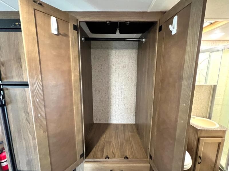 2017 Coachmen 2017 Coachmen Freelander - thumbnail 30