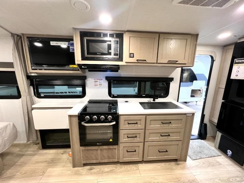 2026 Forest River 2026 Forest River Rockwood Mini Lite - thumbnail 16