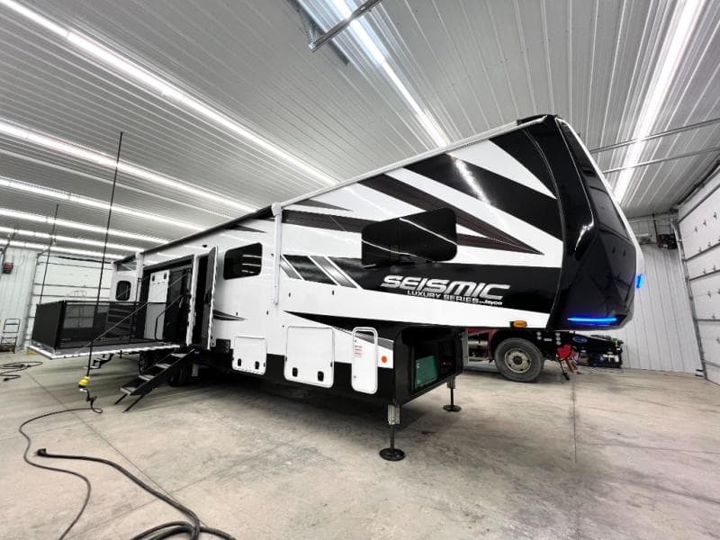 2023 Jayco 2023 Jayco Seismic - thumbnail 6