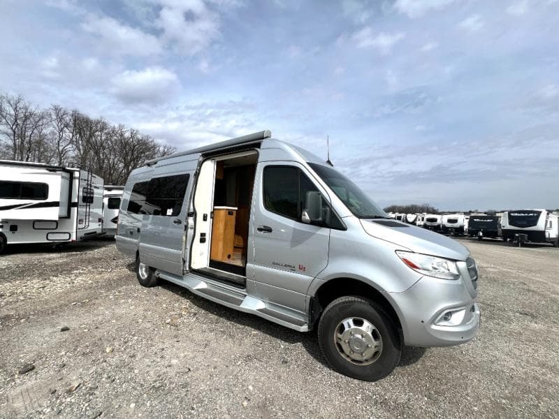 2021 Coachmen 2021 Coachmen Galleria - thumbnail 4