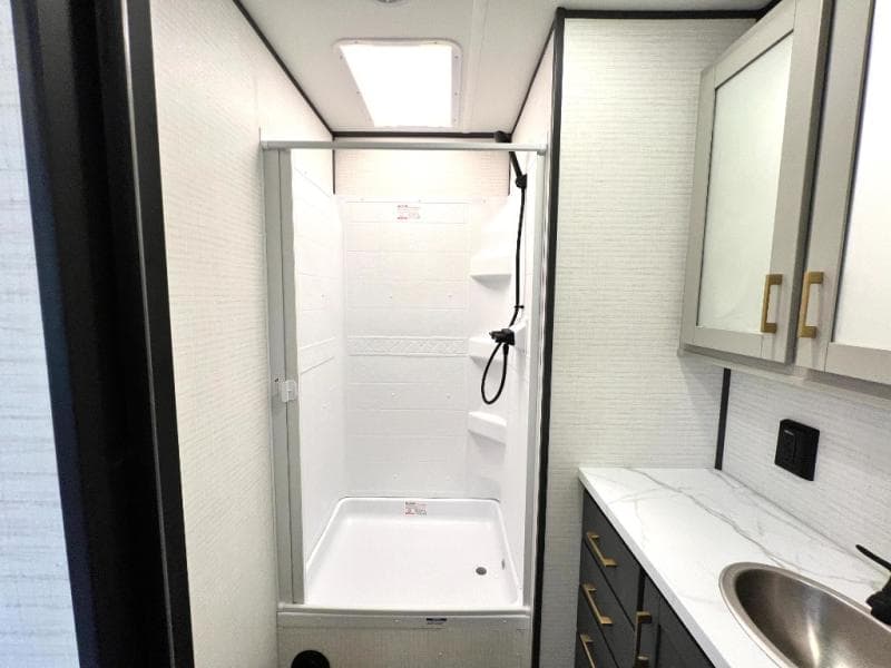 2026 Forest River 2026 Forest River Xlr Boost Toy Hauler - thumbnail 14