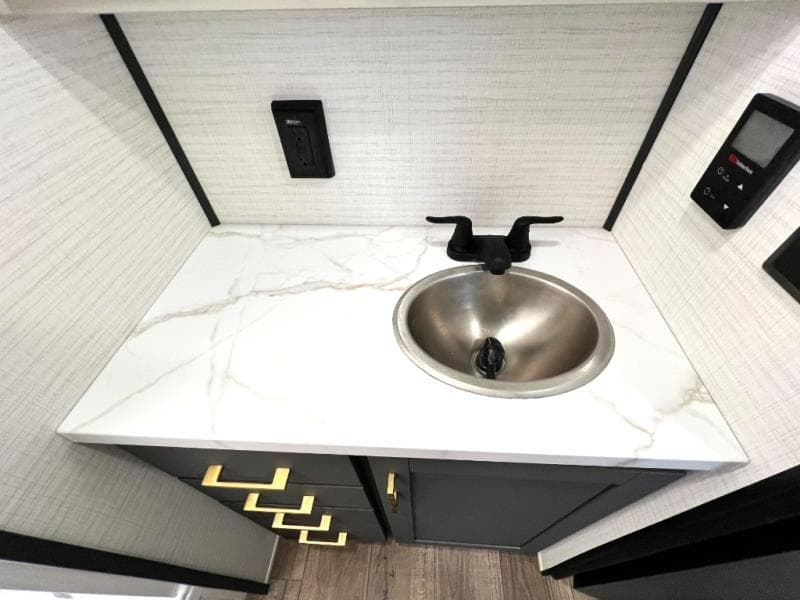 2026 Forest River 2026 Forest River Xlr Boost Toy Hauler - thumbnail 18