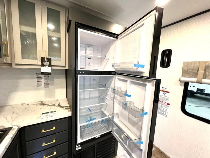 2026 Forest River 2026 Forest River Xlr Boost Toy Hauler - thumbnail 12