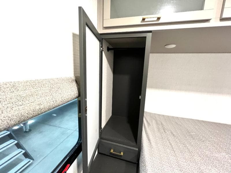 2026 Forest River 2026 Forest River Xlr Boost Toy Hauler - thumbnail 24