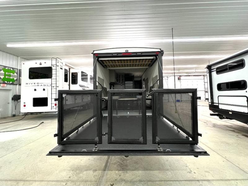 2026 Forest River 2026 Forest River Xlr Boost Toy Hauler - thumbnail 33