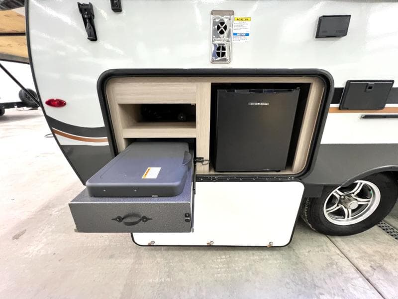 2024 Forest River 2024 Forest River Rockwood High Wall - thumbnail 9