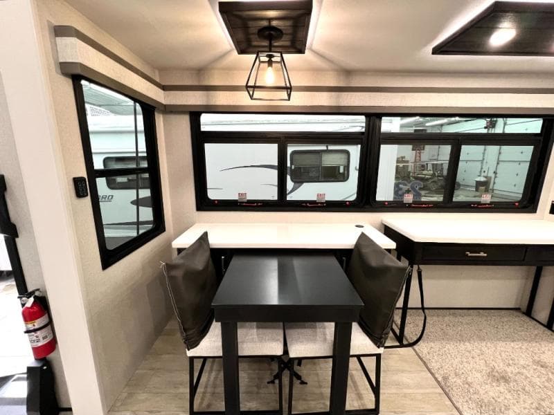 2026 Jayco 2026 Jayco Pinnacle - thumbnail 5