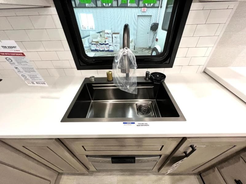 2026 Jayco 2026 Jayco Pinnacle - thumbnail 15