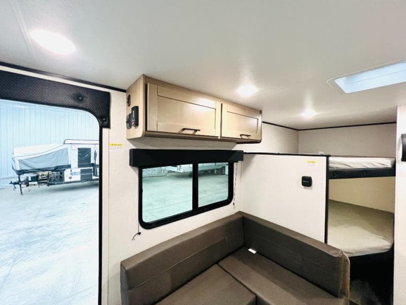 2026 Jayco 2026 Jayco Jay Flight SLX - thumbnail 4